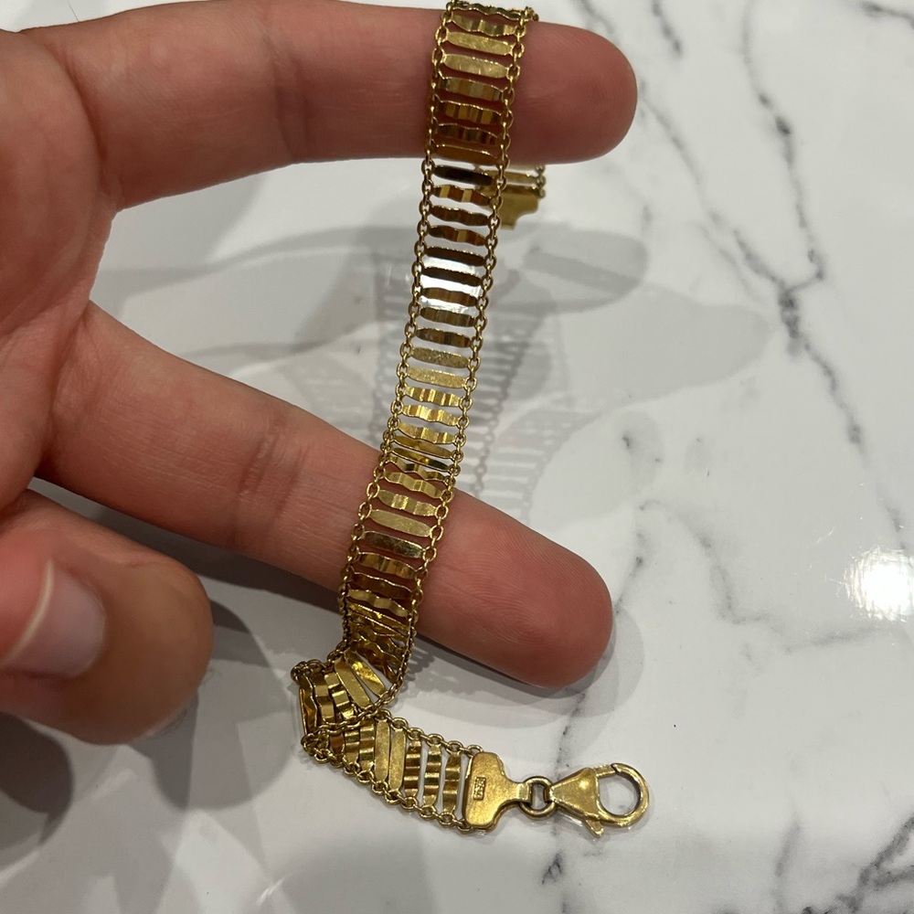 Glittering Gold-Plated Bracelet